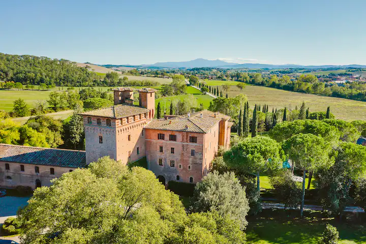 Castello-di-San-Fabiano-Airbnb